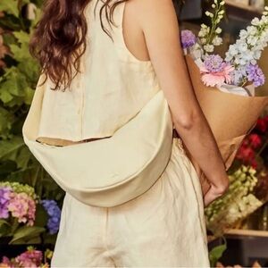 July Everyday Crescent Bag Natural